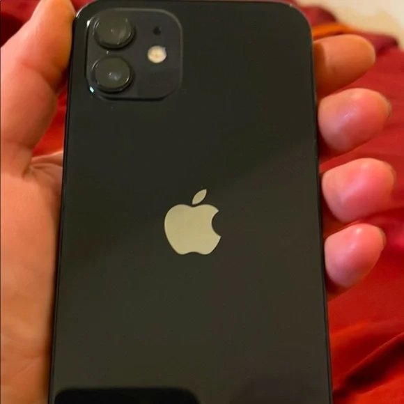 Apple iPhone 12 unlocked for all carriers in black